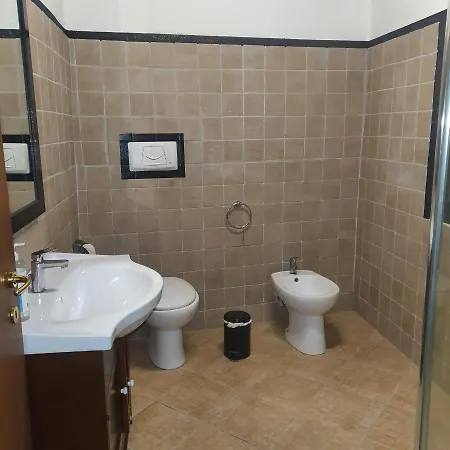 B E B Bascus Argius Lodge *