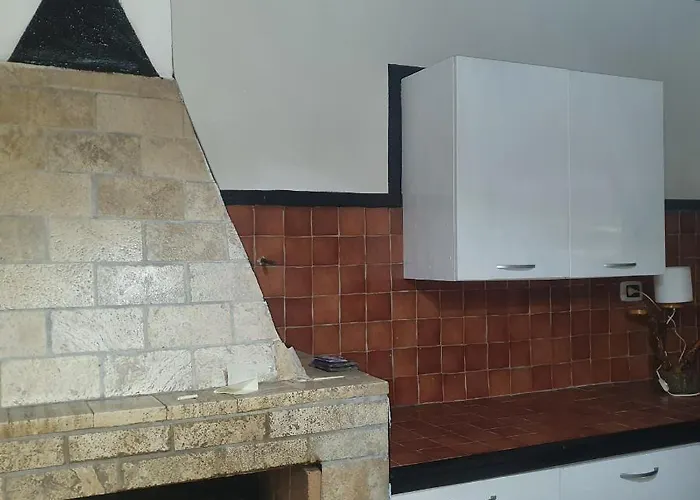 B E B Bascus Argius Деревянный коттедж Кальяри